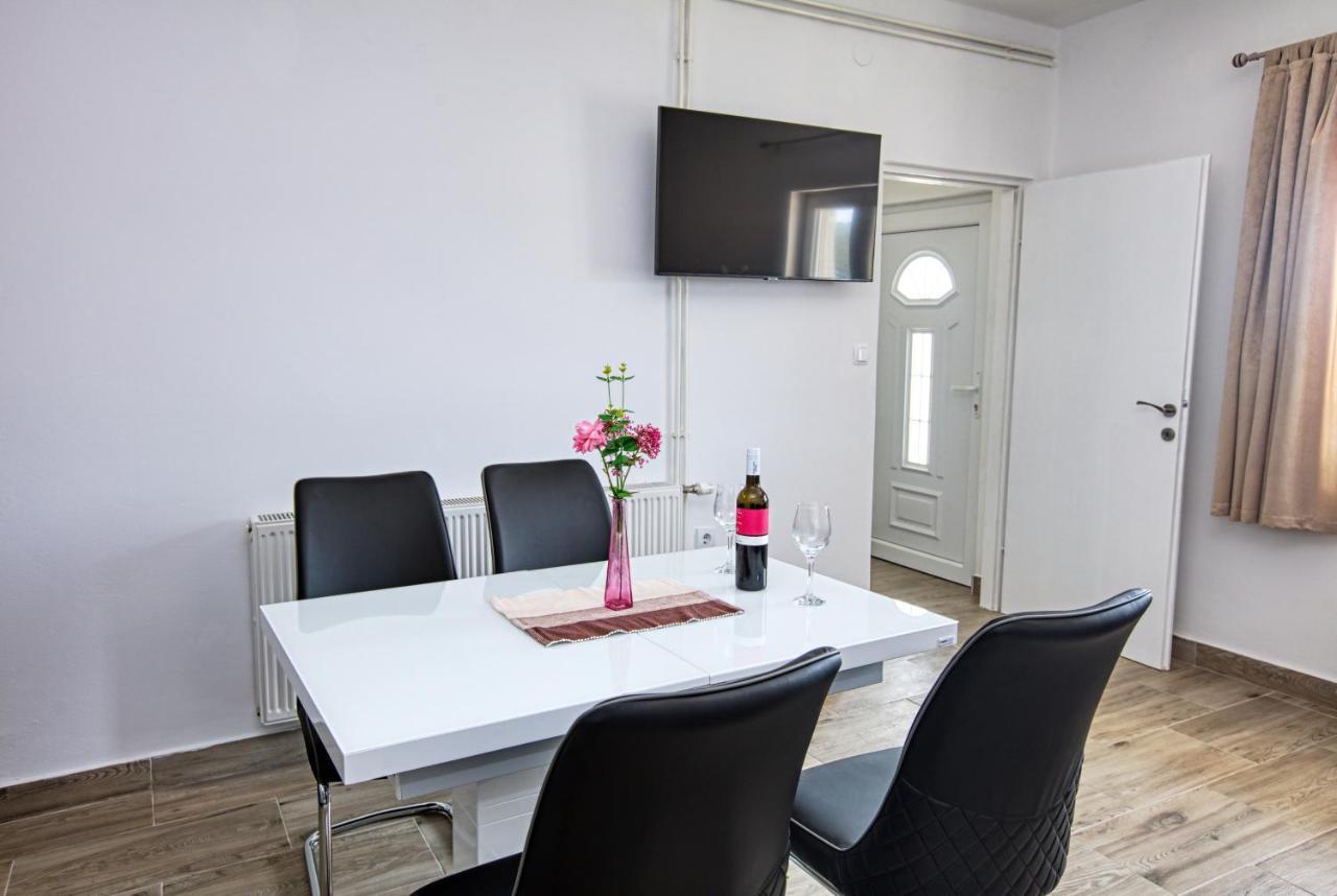 Apartment Tisno 5130C エクステリア 写真